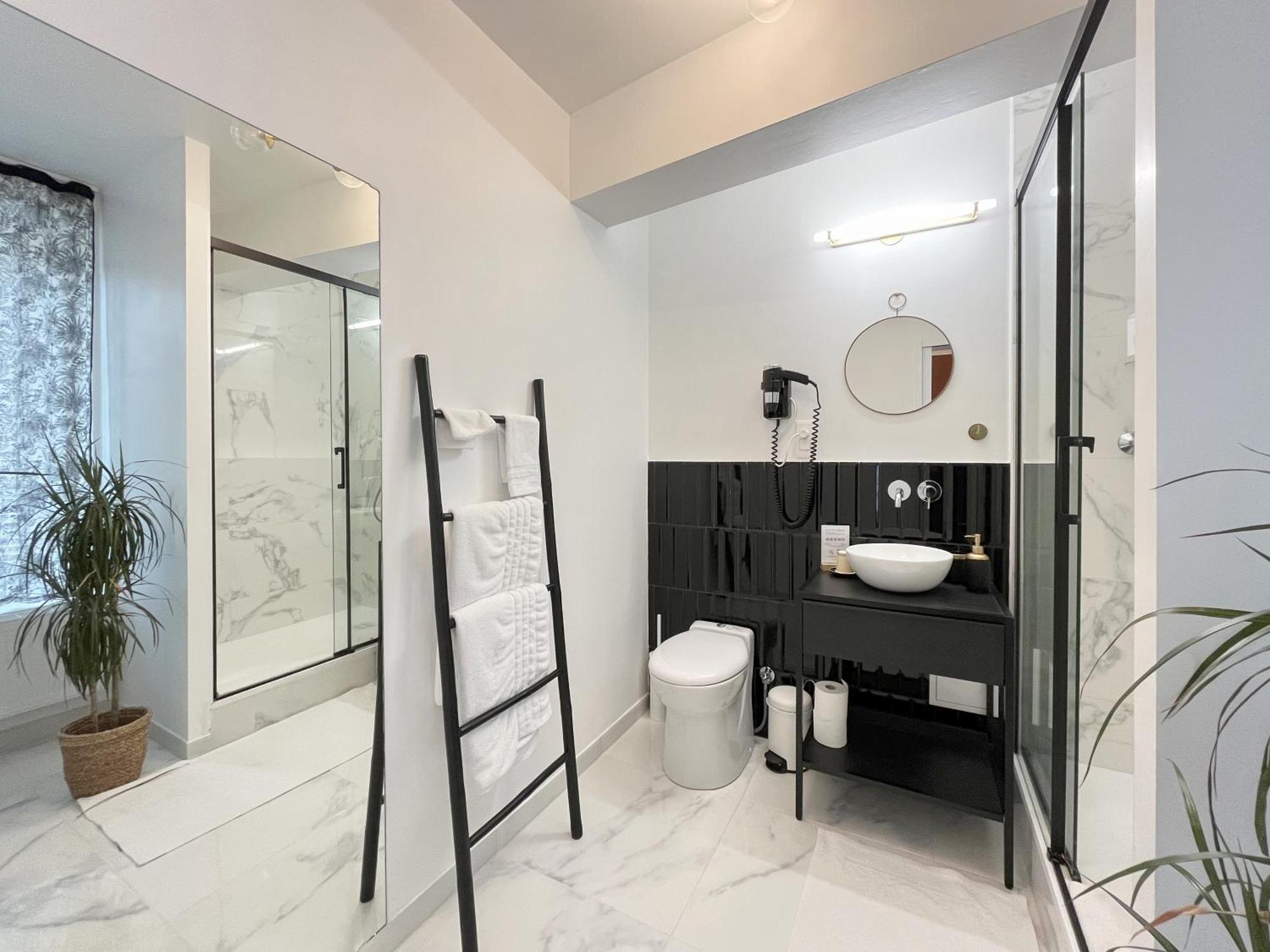 Hotel Du Commerce Cluny Zewnętrze zdjęcie